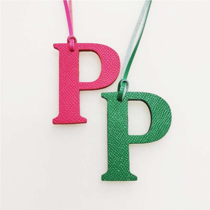 English Letter P Alphabet Cowh - Women Accessories Name In English recension och pris