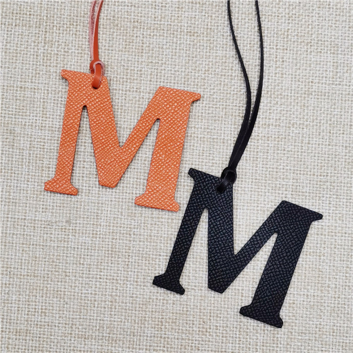 English Letter M Alphabet Cowh - Women Accessories Name In English recension och pris