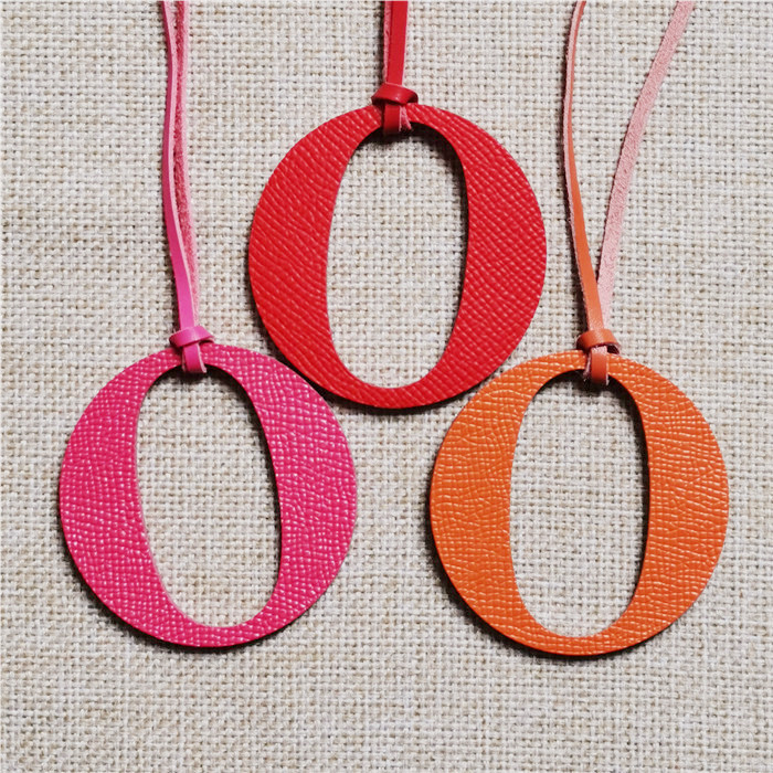 English Letter O Alphabet Cowh - Women Accessories Name In English recension och pris