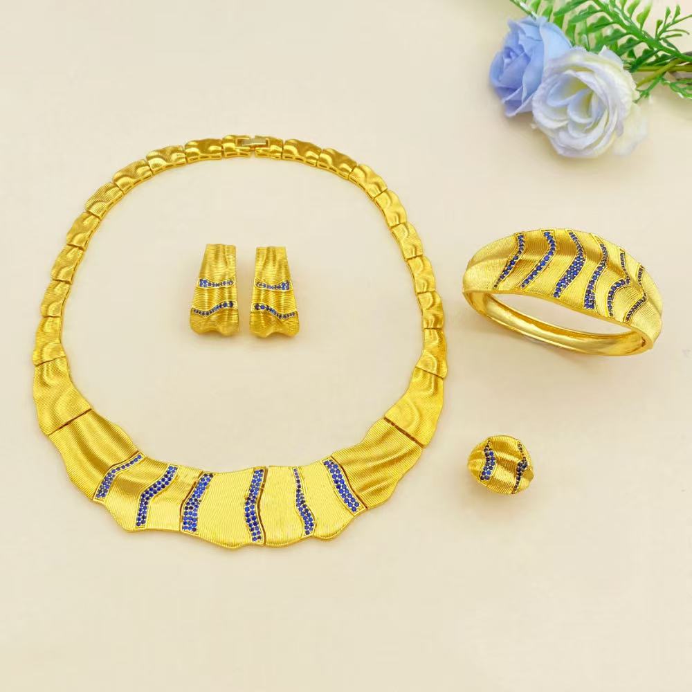 JRH UAE Saudi Style Gold Plate - Women Accessories Uae recension och pris