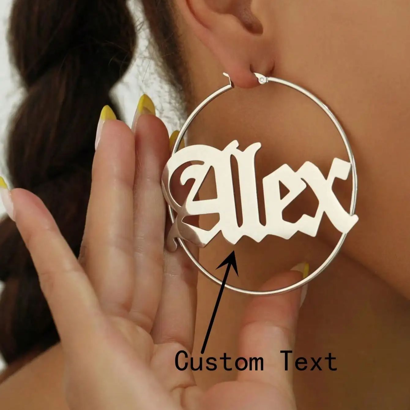 Custom Old English Name Hoop E - Women Accessories Name In English recension och pris