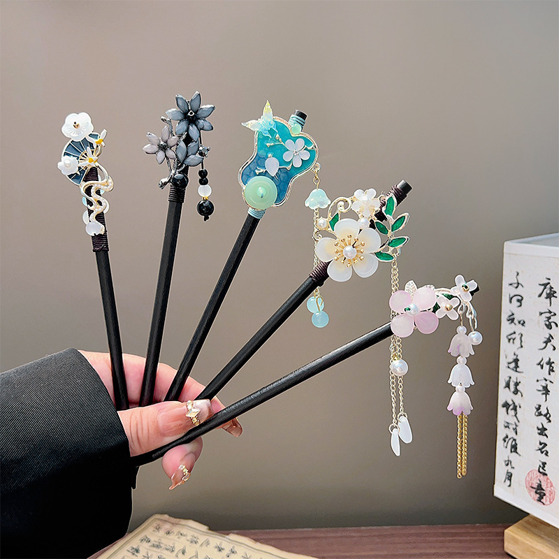 Classic Tassel Hair Stick Blac - Hair Fork Stick recension och pris